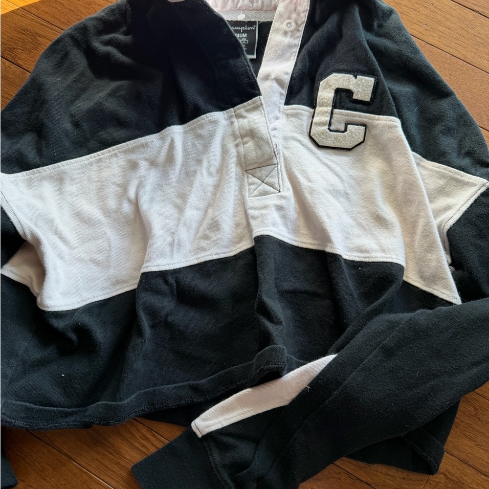 Champion long sleeve cropped Henley top